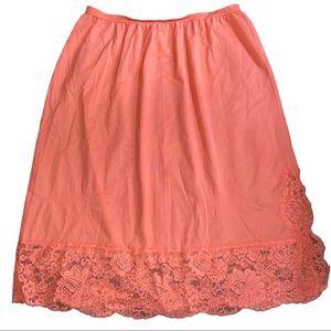 Vanity Fair Vintage Half Slip - medium